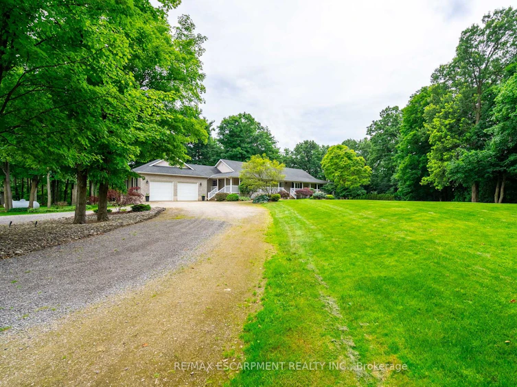 864 6th Concession Road West, Hamilton, ON, L8B 1M9 - 2