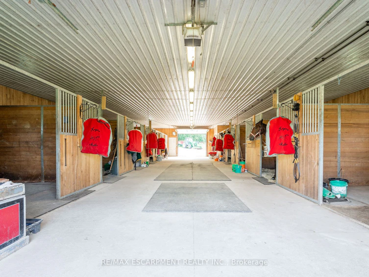 65 7th Concession Road E, Hamilton, ON, L8B 1T7 - 36