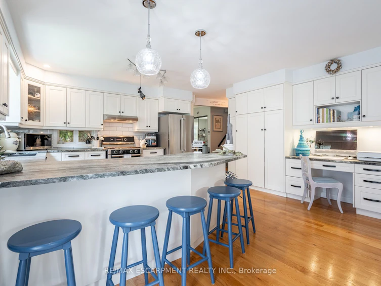 63 Forestgate Drive, Hamilton, ON, L9C 6A4 - 9