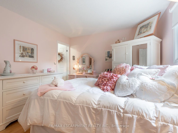 63 Forestgate Drive, Hamilton, ON, L9C 6A4 - 18