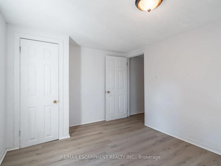 213 Caroline Street N, Hamilton, ON, L8R 2S2 - 12