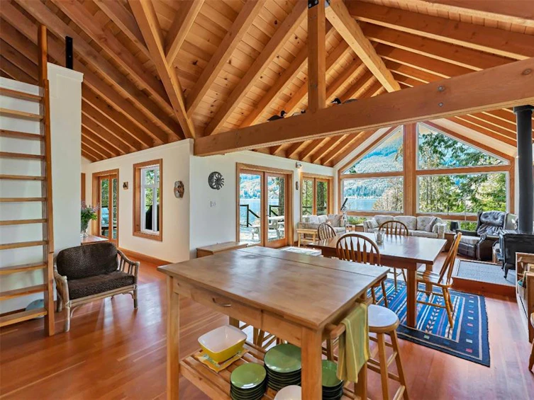 7 Cowichan Lake Island, Lake Cowichan, BC, V0R 2G0 - 5