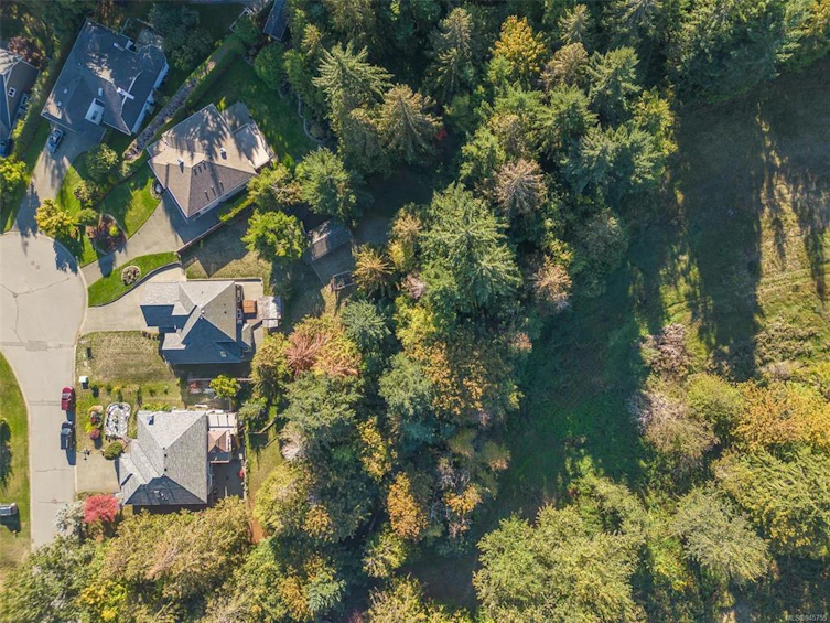 3566 Hidden Oaks Crescent, Cobble Hill, BC, V0R 1L4 - 4