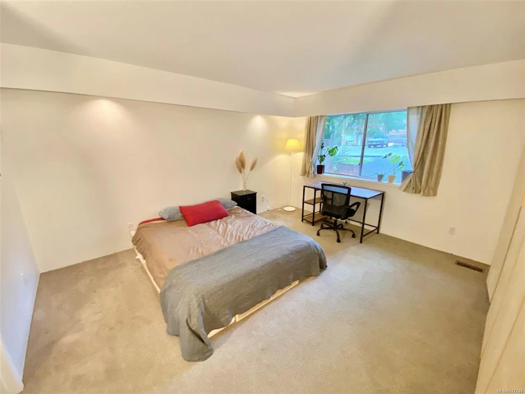 450 Neill Street, Tofino, BC, V0R 2Z0 - 14