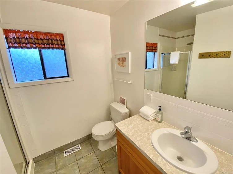 450 Neill Street, Tofino, BC, V0R 2Z0 - 27
