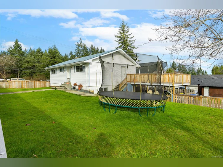 271 W Stanford Avenue, Parksville, BC, V9P 1L7 - 9