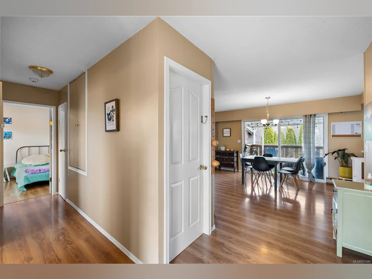 271 W Stanford Avenue, Parksville, BC, V9P 1L7 - 19