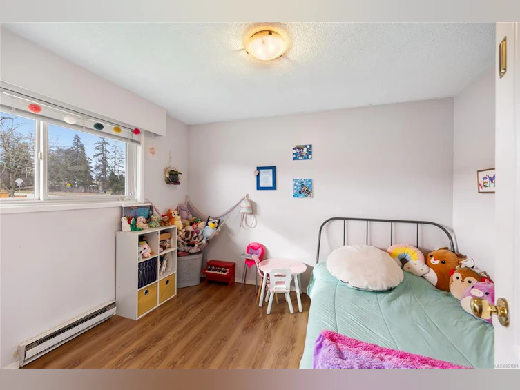 271 W Stanford Avenue, Parksville, BC, V9P 1L7 - 22