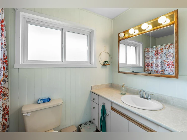 271 W Stanford Avenue, Parksville, BC, V9P 1L7 - 23