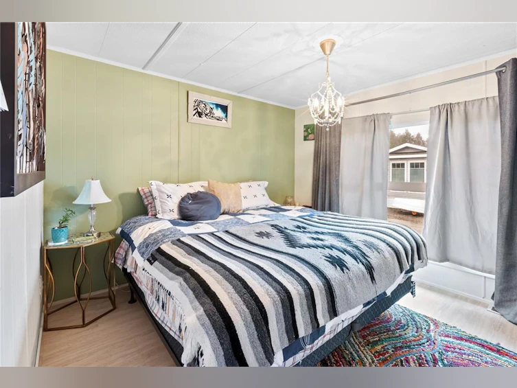 422 Humpback Place, Ucluelet, BC, V0R 3A0 - 13
