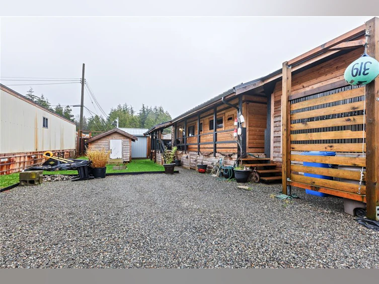 422 Humpback Place, Ucluelet, BC, V0R 3A0 - 32