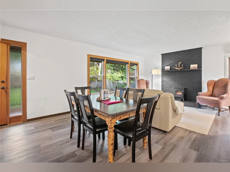 232 Albion Crescent, Ucluelet, BC, V0R 3A0 - 9