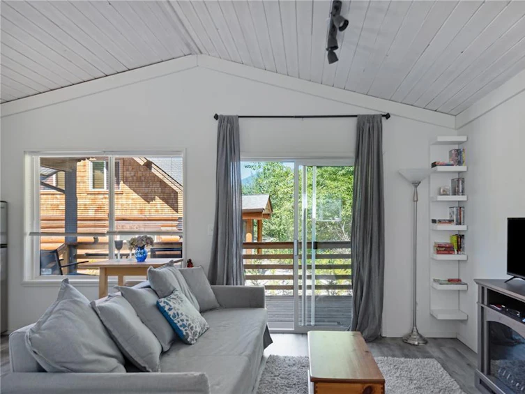 6-8631 South Shore Road, Honeymoon Bay, BC, V0R 2G0 - 11
