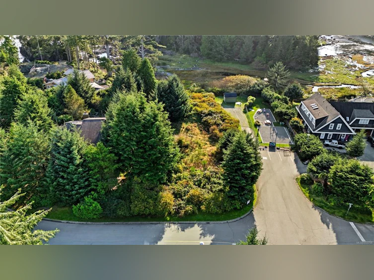 912 Barkley Place, Ucluelet, BC, V0R 3A0 - 8