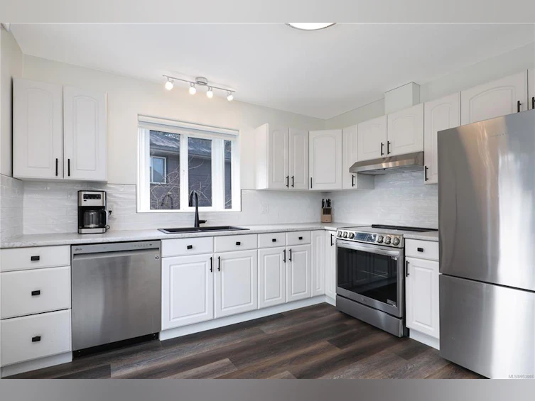 781 Erickson Road, Campbell River, BC, V9W 1S9 - 3