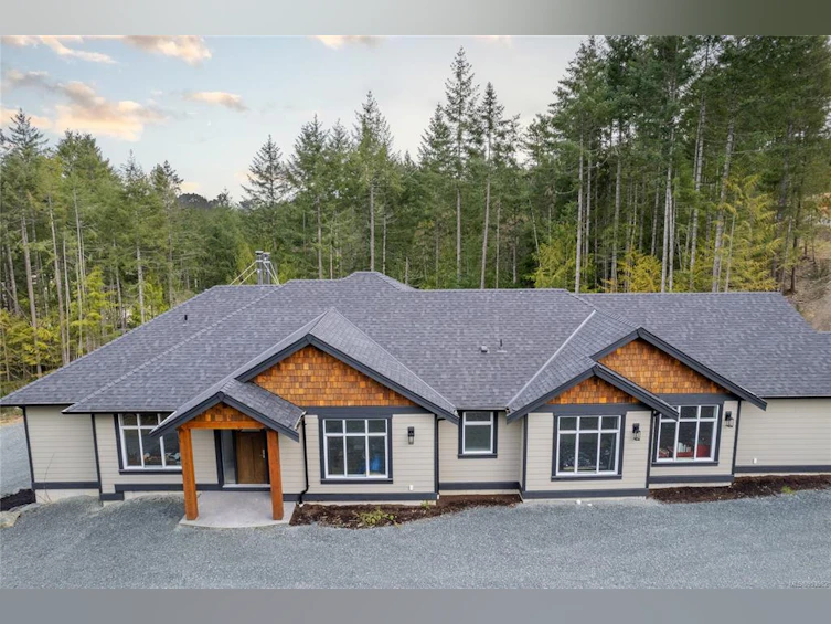 1180 Meadowood Way, Qualicum Beach, BC, V9K 2S4 - 2