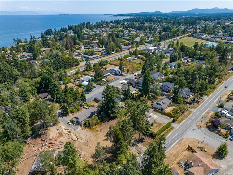 LOT-C Wembley Road, French Creek, BC, V9P 2E6 - 11