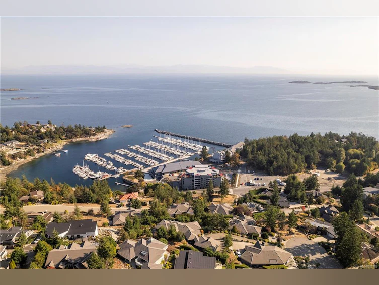 3490 Redden Road, Fairwinds, BC, V9P 9H3 - 48