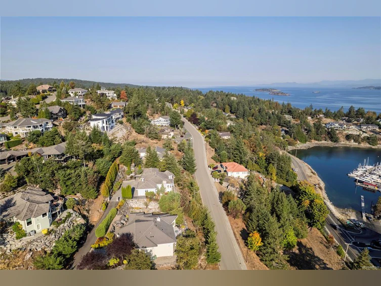 3490 Redden Road, Fairwinds, BC, V9P 9H3 - 44