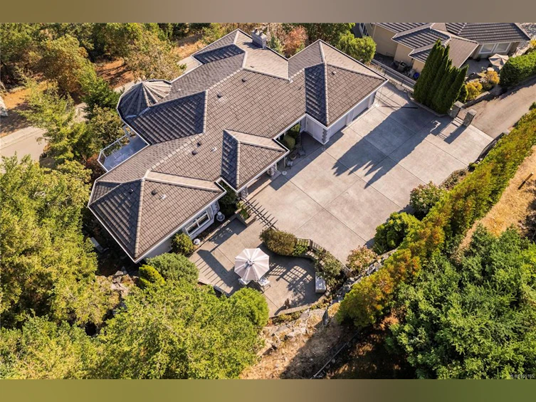 3490 Redden Road, Fairwinds, BC, V9P 9H3 - 46