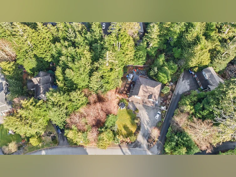 875 Barclay Place, Ucluelet, BC, V0R 3A0 - 2