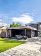 383 King George Terrace