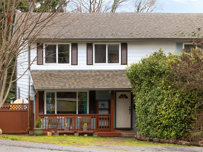 632 Nova Street, Nanaimo BC V9R 5S7