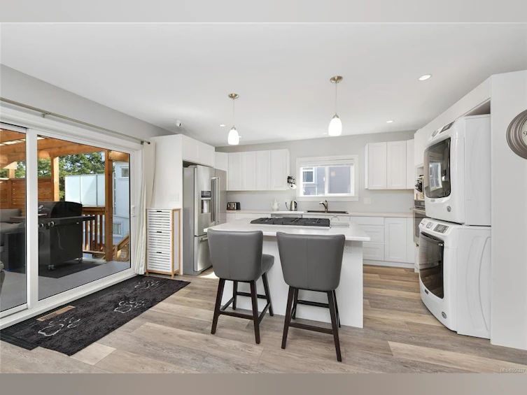 1112 Craigflower Road, Esquimalt, BC, V9A 2Y1 - 7