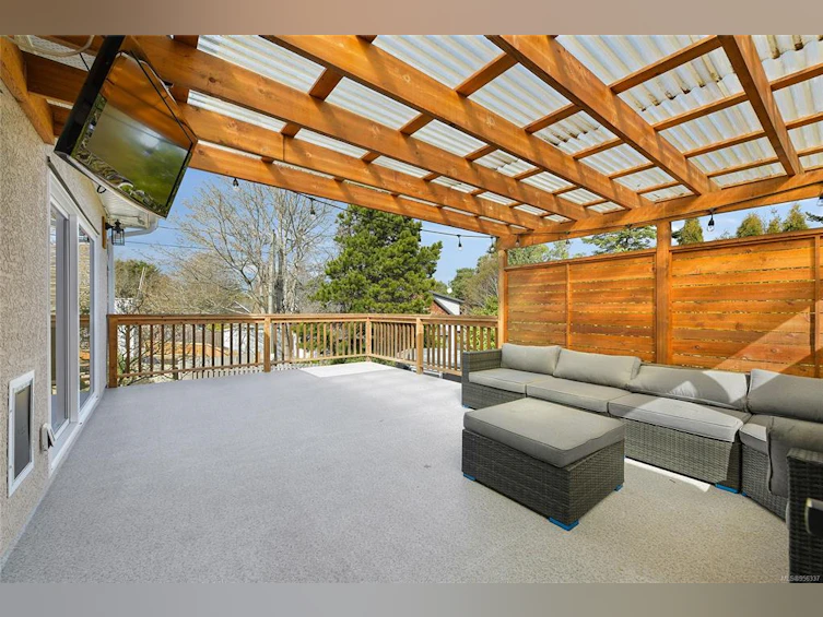 1112 Craigflower Road, Esquimalt, BC, V9A 2Y1 - 13