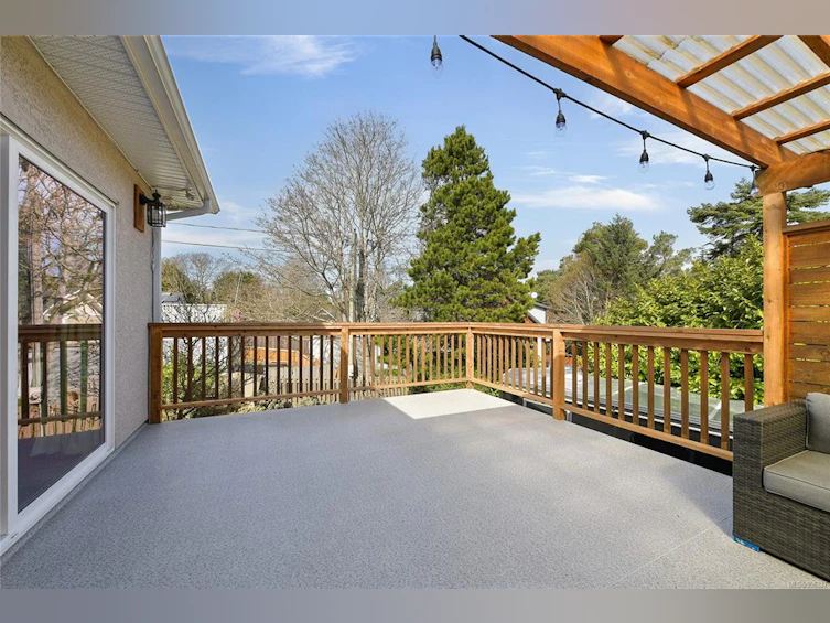 1112 Craigflower Road, Esquimalt, BC, V9A 2Y1 - 14
