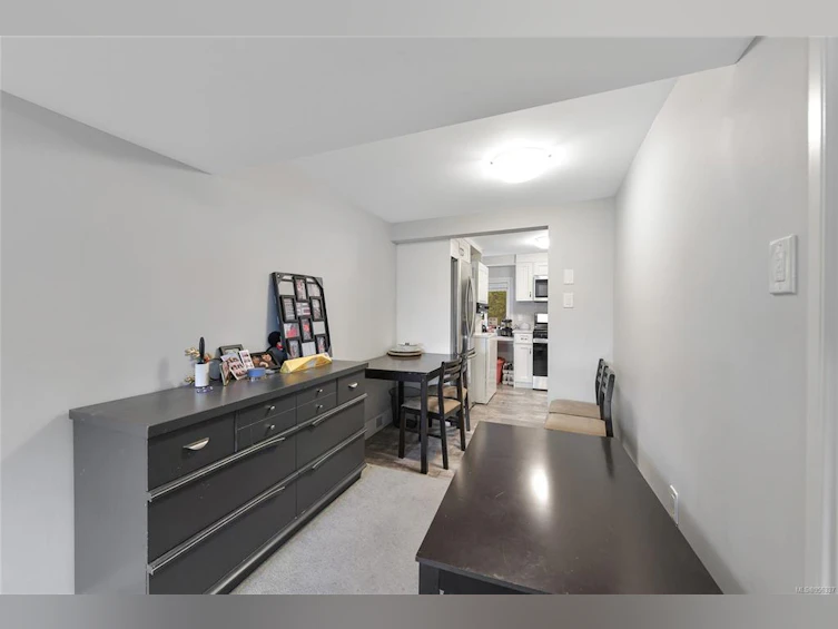 1112 Craigflower Road, Esquimalt, BC, V9A 2Y1 - 25