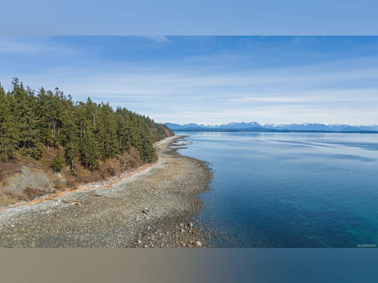 243 Cape Mudge Road, Quadra Island, BC, V0P 1N0 - 44