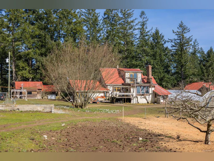 243 Cape Mudge Road, Quadra Island, BC, V0P 1N0 - 75