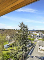 604 826 Esquimalt Road