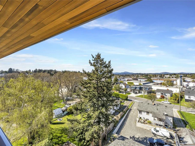604 - 826 Esquimalt Road, Esquimalt BC
