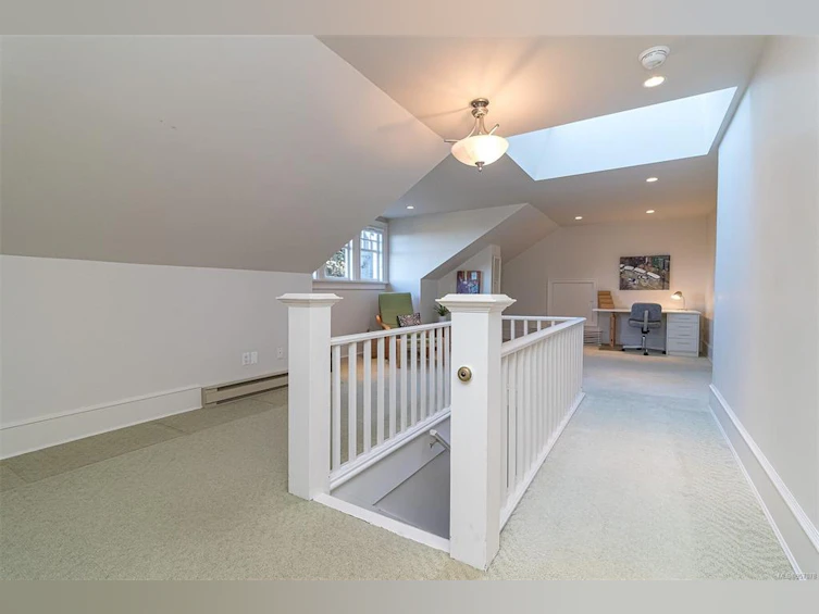 50 Sylvan Lane, Oak Bay, BC, V8S 2K8 - 38