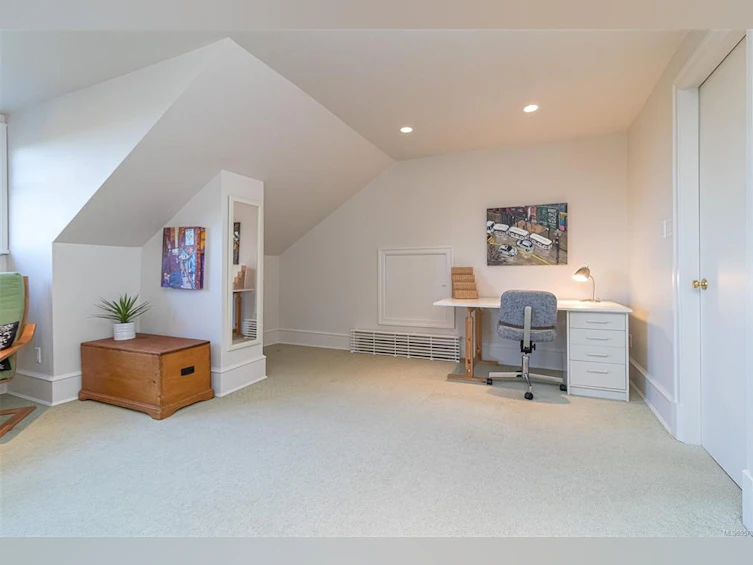 50 Sylvan Lane, Oak Bay, BC, V8S 2K8 - 39