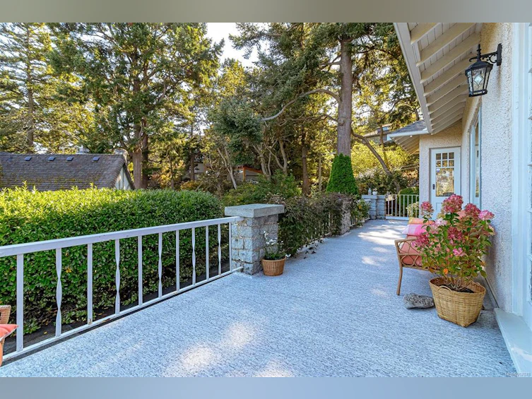 50 Sylvan Lane, Oak Bay, BC, V8S 2K8 - 49