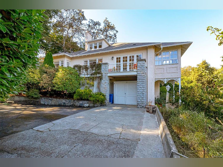 50 Sylvan Lane, Oak Bay, BC, V8S 2K8 - 52