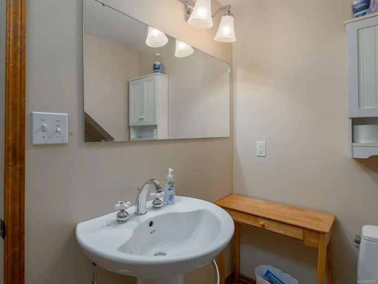 8682 Stirling Arm Drive, Port Alberni, BC, V9Y 9E2 - 62
