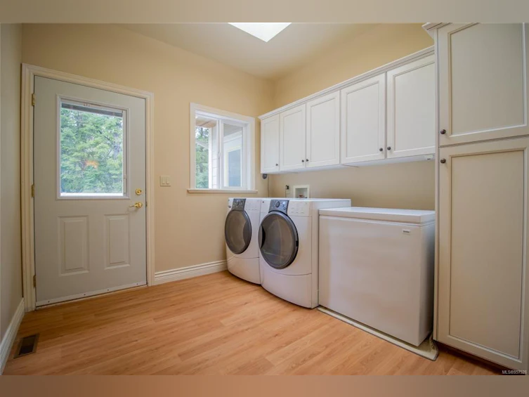 3606 Foc Sle Road, Pender Island, BC, V0N 2M2 - 13