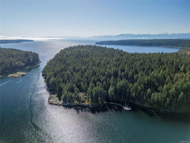 651 Gorge Harbour, Cortes Island, BC, V0P 1Z0 - 6