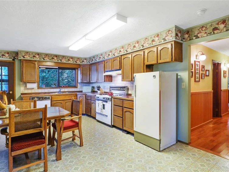 651 Gorge Harbour, Cortes Island, BC, V0P 1Z0 - 25