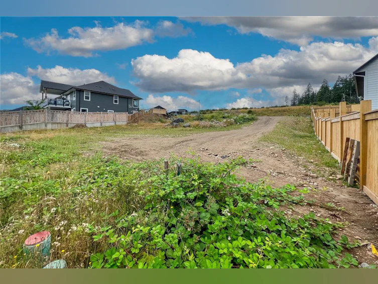 3385 Wisconsin Way, Campbell River, BC, V9H 0E3 - 8