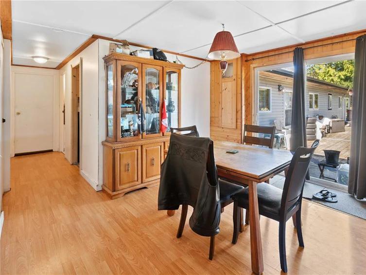 288 Albion Crescent, Ucluelet, BC, V0R 3A0 - 11