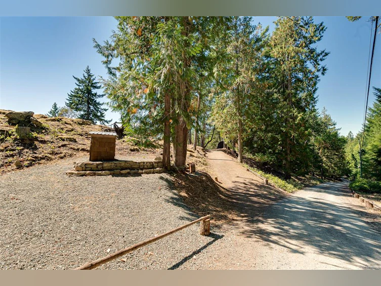 332 Deacon Hill Road, Mayne Island, BC, V0N 2J2 - 6