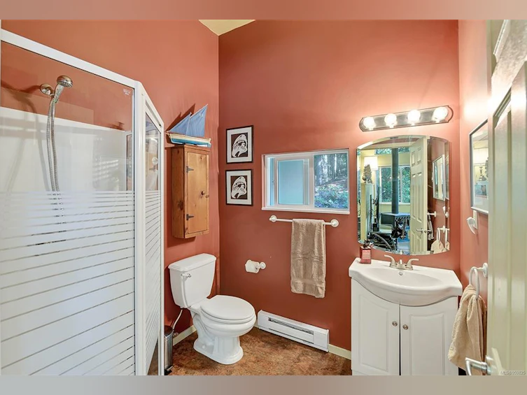 332 Deacon Hill Road, Mayne Island, BC, V0N 2J2 - 18