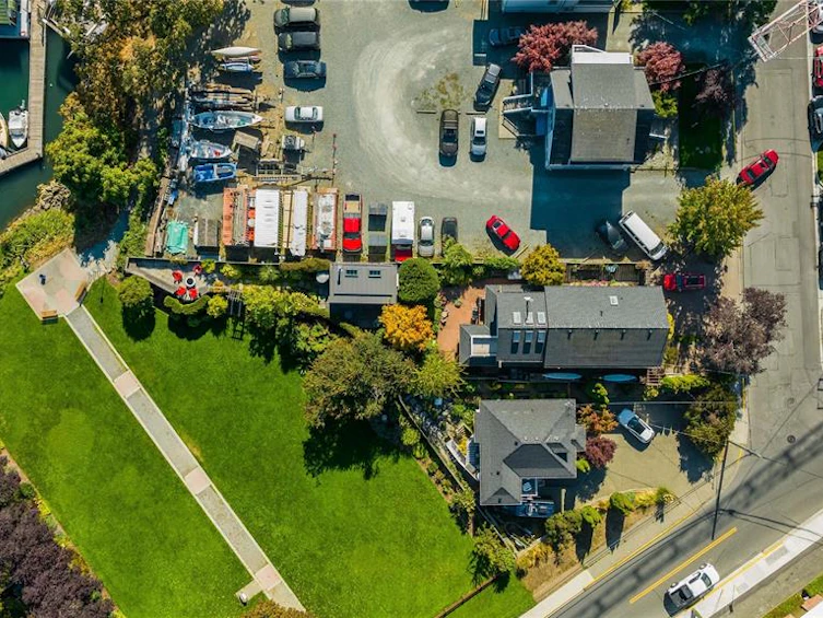 485 Head Street, Esquimalt, BC, V9A 5S1