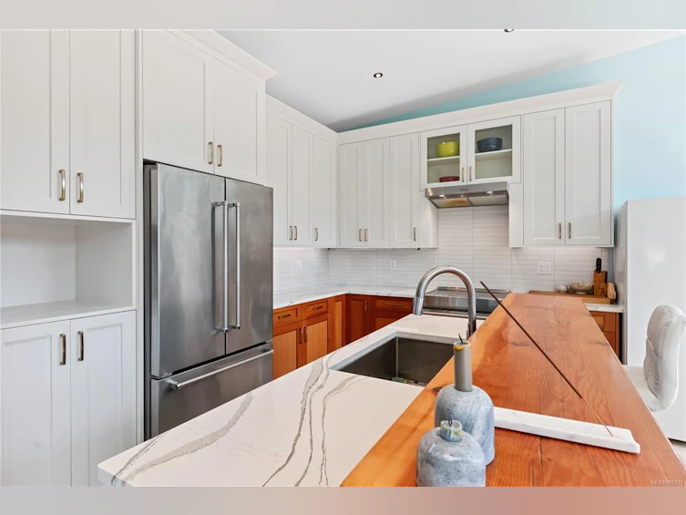 1165 Coral Way, Ucluelet, BC, V0R 3A0 - 2