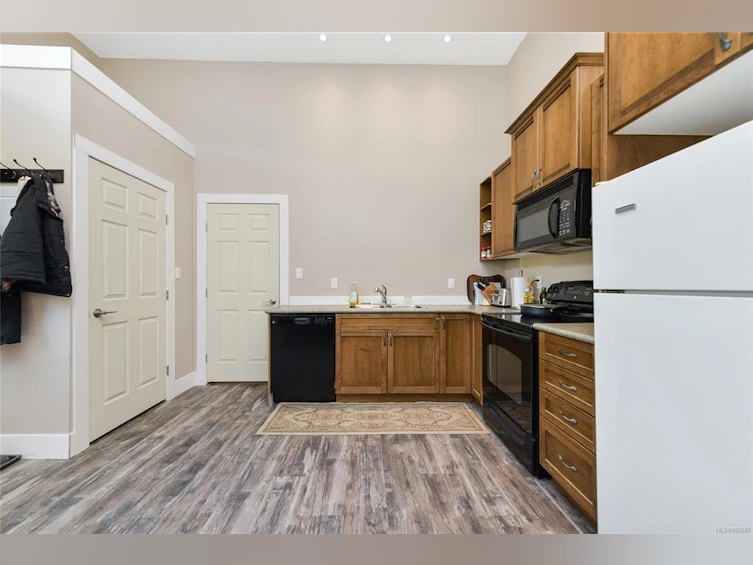 2830 Woodcroft Place, Shawnigan Lake, BC, V0R 2W1 - 41